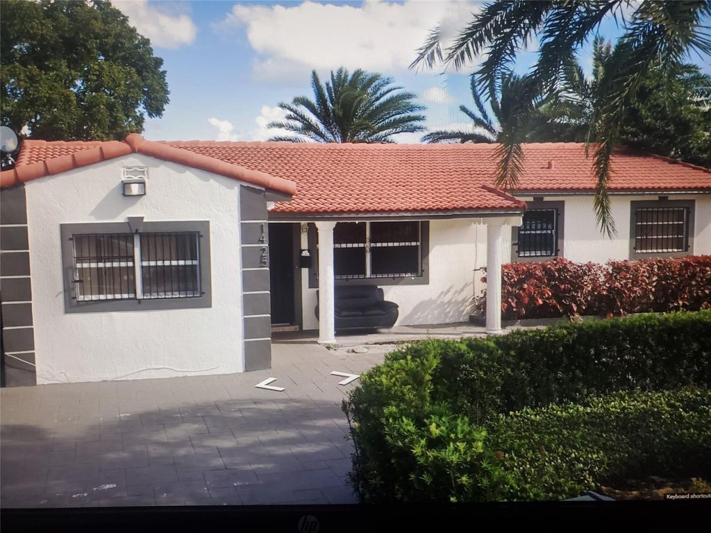 1425 S 25th Ave, Hollywood, FL 33020