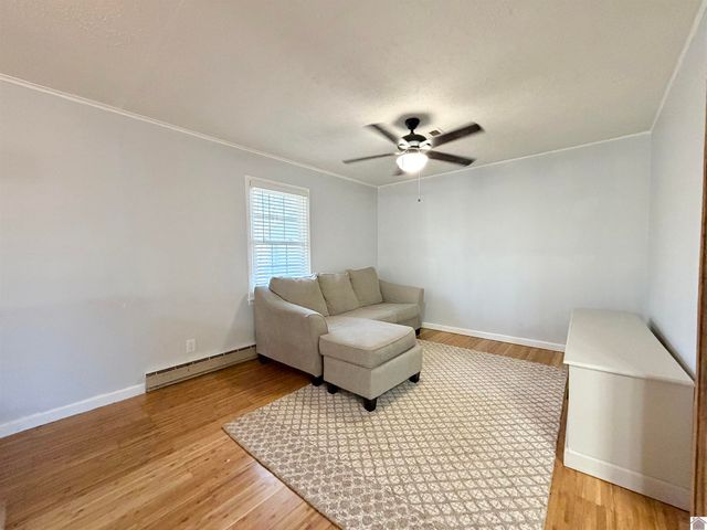 141 Beechwood Dr, Cadiz, KY 42211