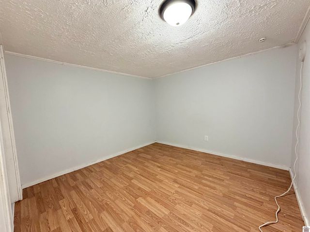 141 Beechwood Dr, Cadiz, KY 42211