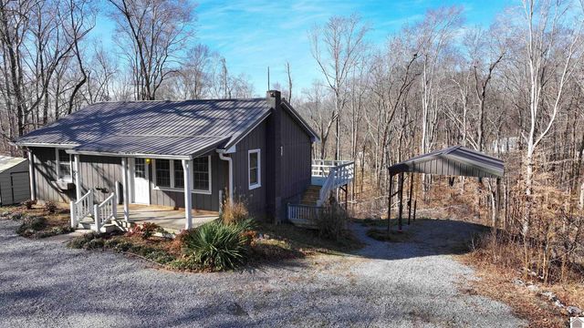 141 Beechwood Dr, Cadiz, KY 42211