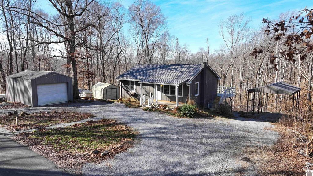 141 Beechwood Dr, Cadiz, KY 42211