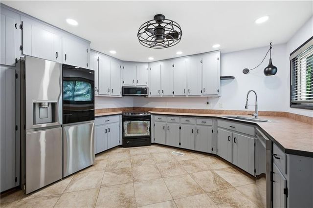 102 Jack Pine Court, Waleska, GA 30183