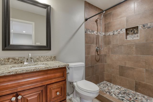 8335 BENT MEADOW DR, Converse, TX 78109