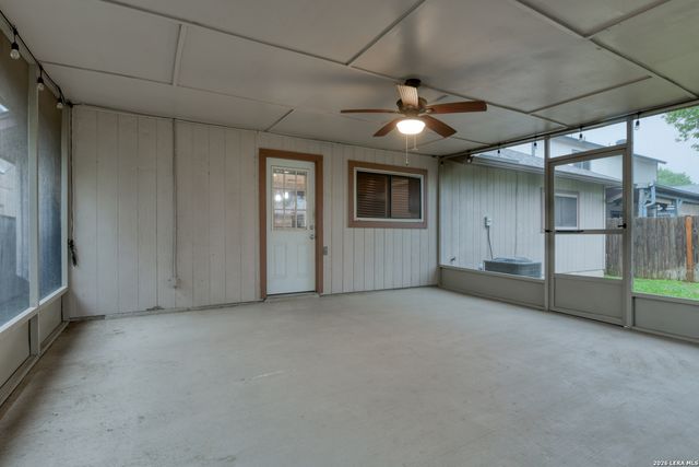 8335 BENT MEADOW DR, Converse, TX 78109