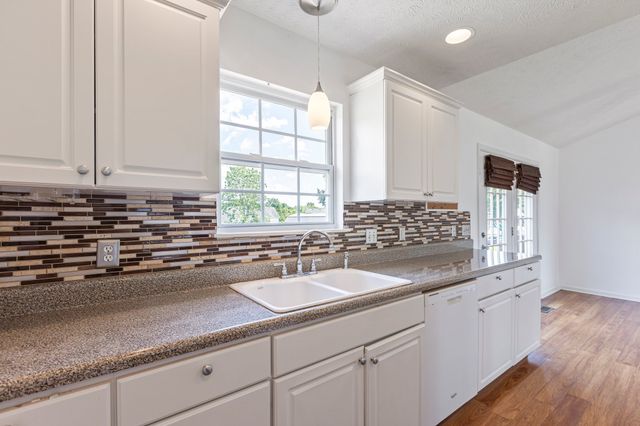204 Sondra Ct, Mount Juliet, TN 37122