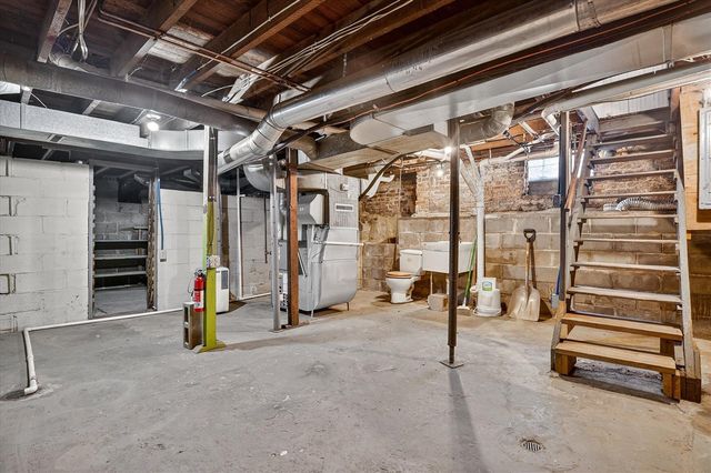 1008 Oak Street, Niles, MI 49120