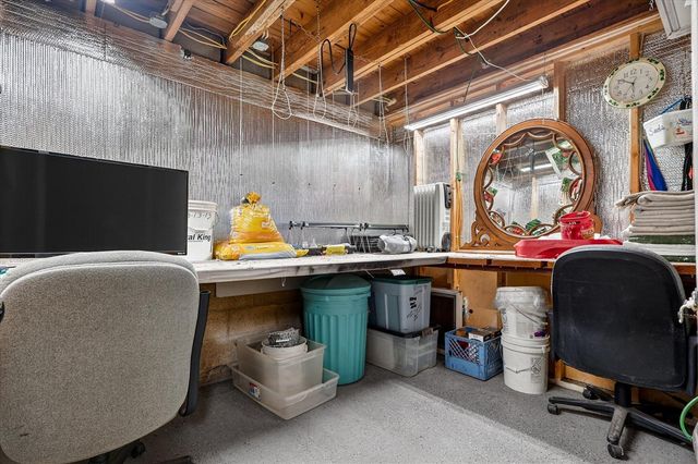 1008 Oak Street, Niles, MI 49120