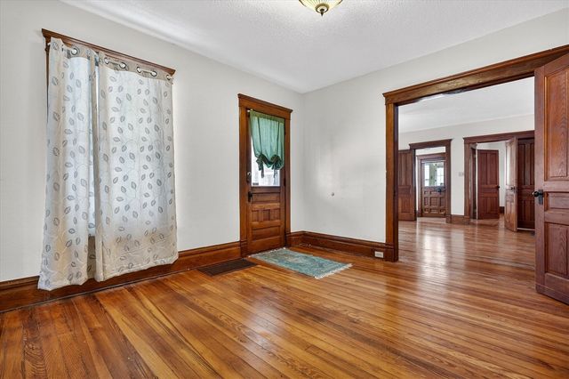 1008 Oak Street, Niles, MI 49120