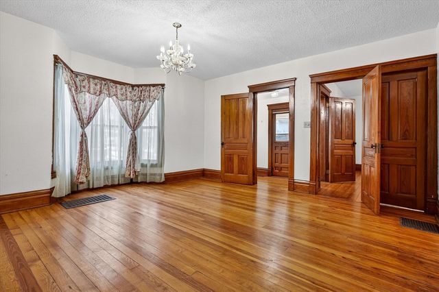 1008 Oak Street, Niles, MI 49120