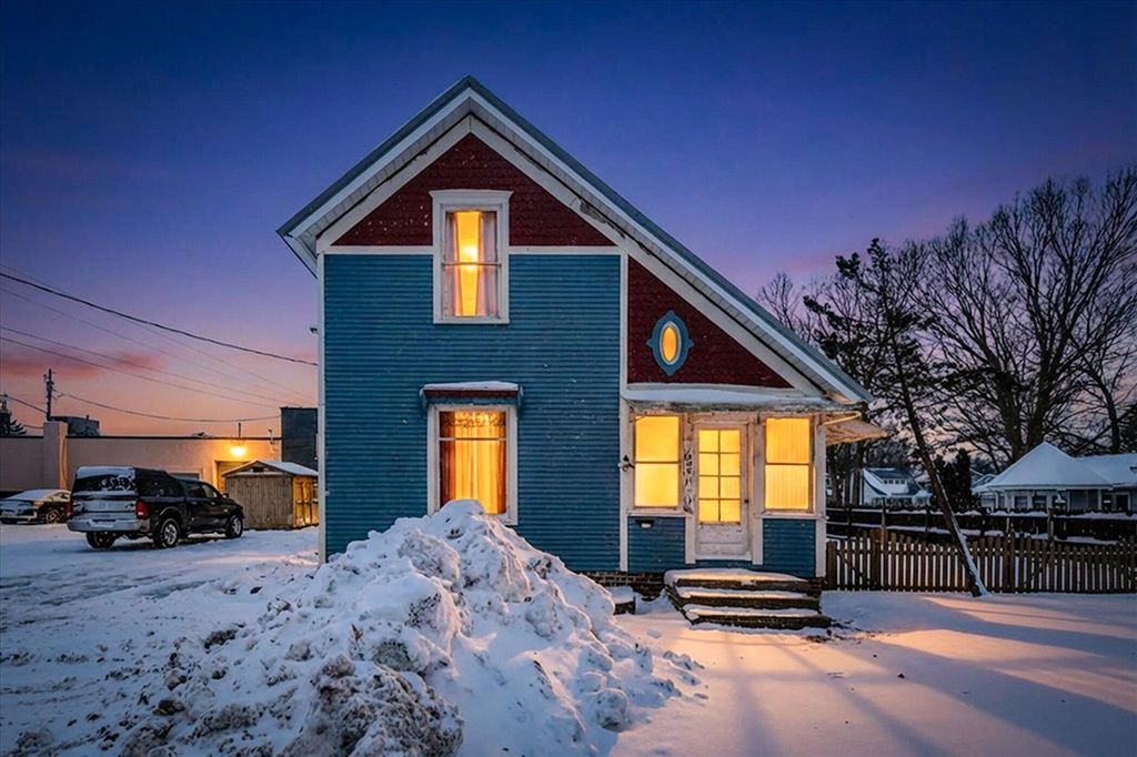 1008 Oak Street, Niles, MI 49120