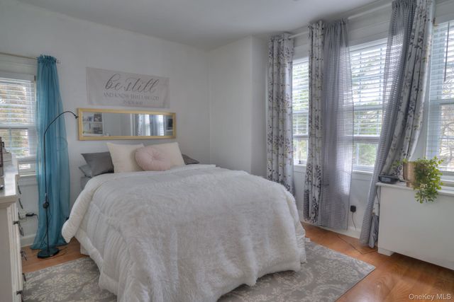 8021 62nd Street, Glendale, NY 11385