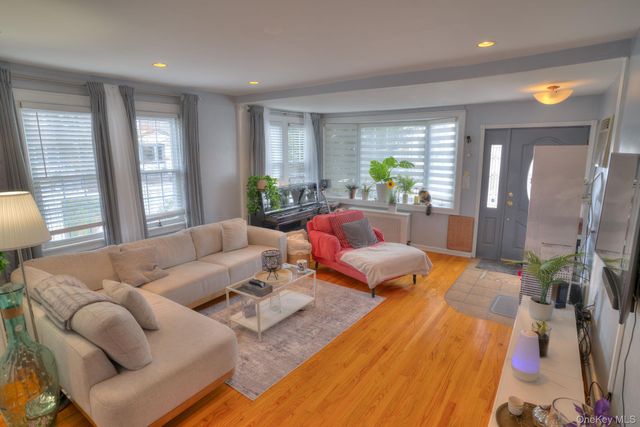 8021 62nd Street, Glendale, NY 11385