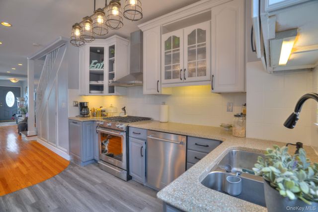 8021 62nd Street, Glendale, NY 11385
