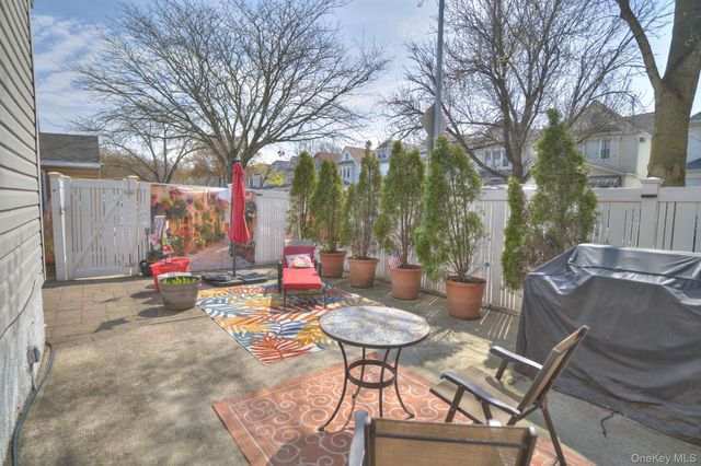 8021 62nd Street, Glendale, NY 11385