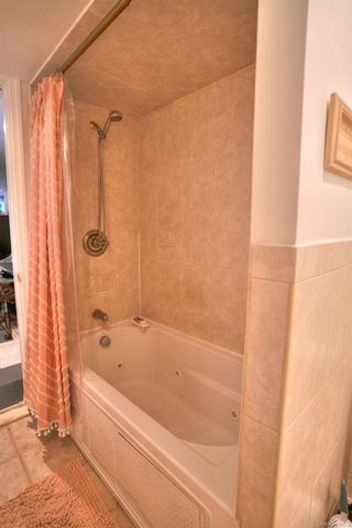 8021 62nd Street, Glendale, NY 11385
