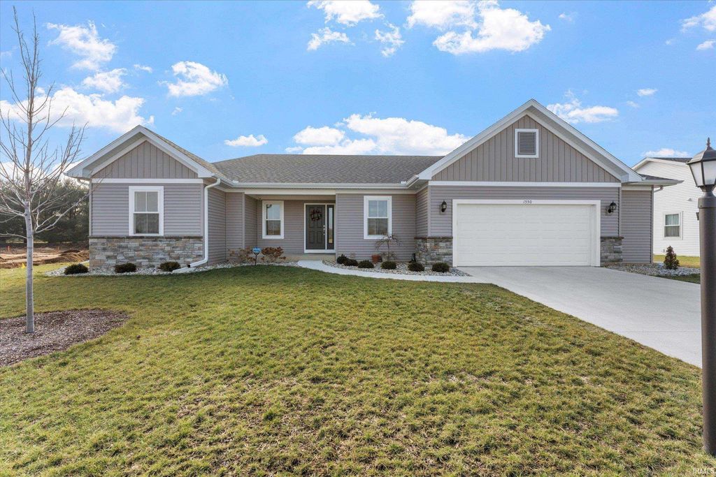 1550 Sandlewood Drive, Goshen, IN 46526