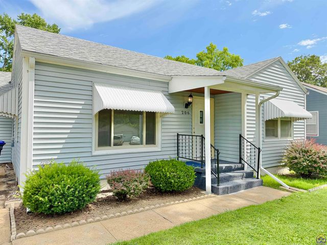 206 SW 24th ST, Topeka, KS 66611