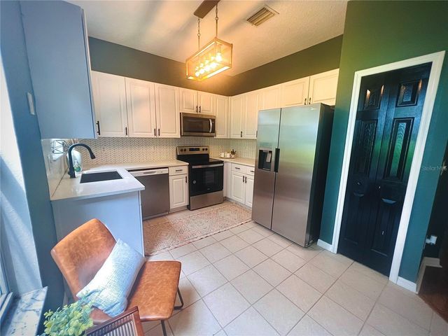 34924 TEEVIEW LANE, Zephyrhills, FL 33541