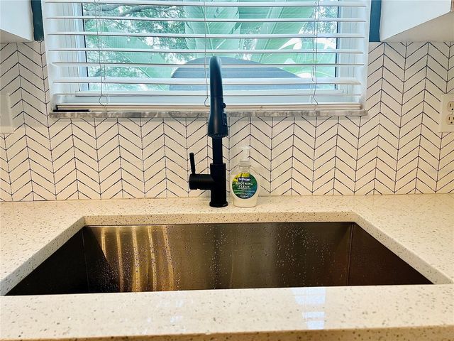 34924 TEEVIEW LANE, Zephyrhills, FL 33541