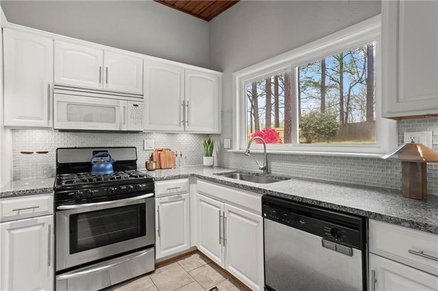 1696 Wawona Terrace NE, Brookhaven, GA 30319