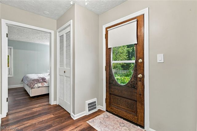 8145 Chagrin Road, Chagrin Falls, OH 44023