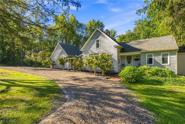 8145 Chagrin Road, Chagrin Falls, OH 44023