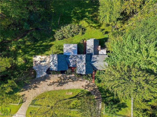 8145 Chagrin Road, Chagrin Falls, OH 44023
