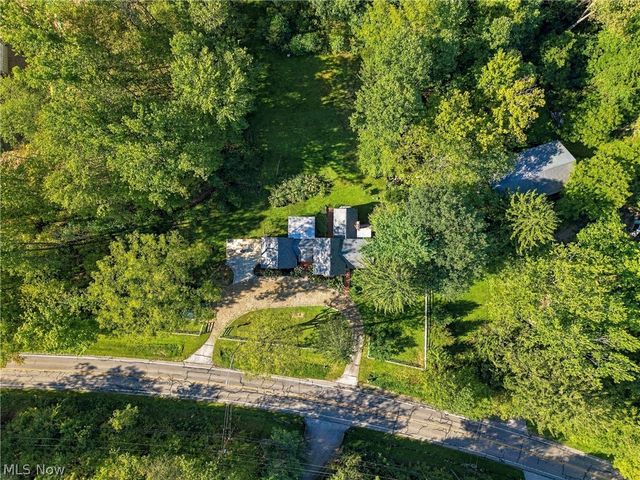 8145 Chagrin Road, Chagrin Falls, OH 44023