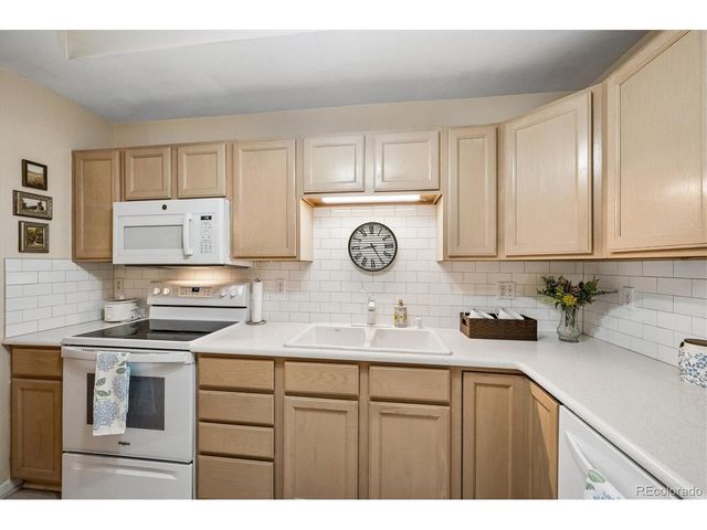 2800 W Centennial Dr B, Littleton, CO 80123