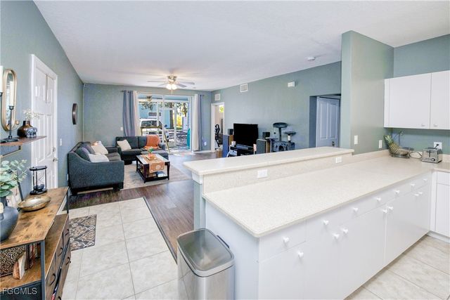 1040 Hancock Creek South BLVD 101, Cape Coral, FL 33909