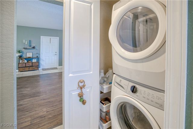 1040 Hancock Creek South BLVD 101, Cape Coral, FL 33909