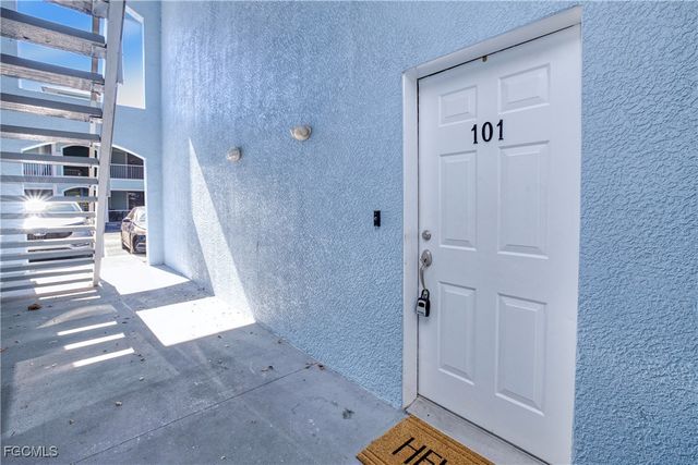 1040 Hancock Creek South BLVD 101, Cape Coral, FL 33909