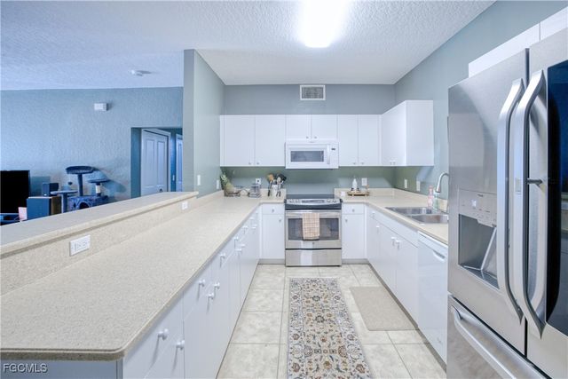 1040 Hancock Creek South BLVD 101, Cape Coral, FL 33909