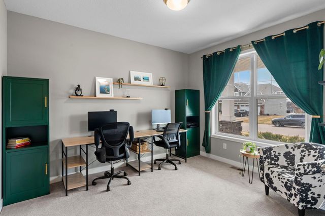 19085 Indora Trail, Lakeville, MN 55044