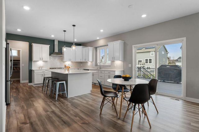 19085 Indora Trail, Lakeville, MN 55044