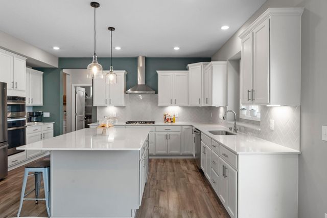 19085 Indora Trail, Lakeville, MN 55044