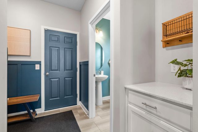 19085 Indora Trail, Lakeville, MN 55044