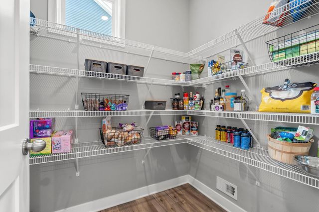 19085 Indora Trail, Lakeville, MN 55044