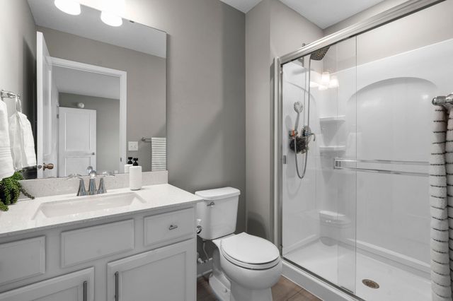 19085 Indora Trail, Lakeville, MN 55044