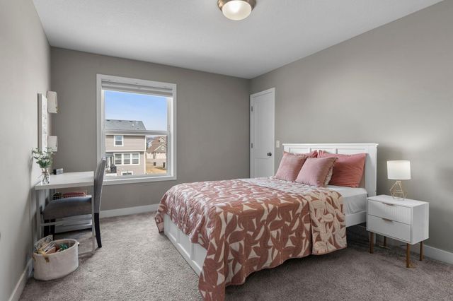 19085 Indora Trail, Lakeville, MN 55044