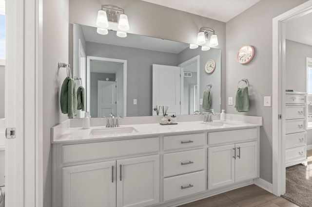 19085 Indora Trail, Lakeville, MN 55044