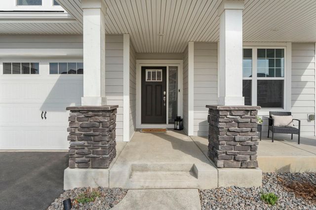 19085 Indora Trail, Lakeville, MN 55044