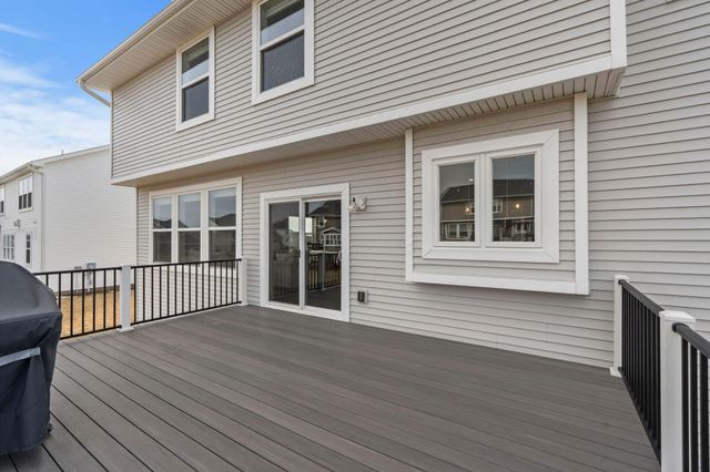 19085 Indora Trail, Lakeville, MN 55044