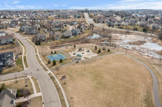 19085 Indora Trail, Lakeville, MN 55044