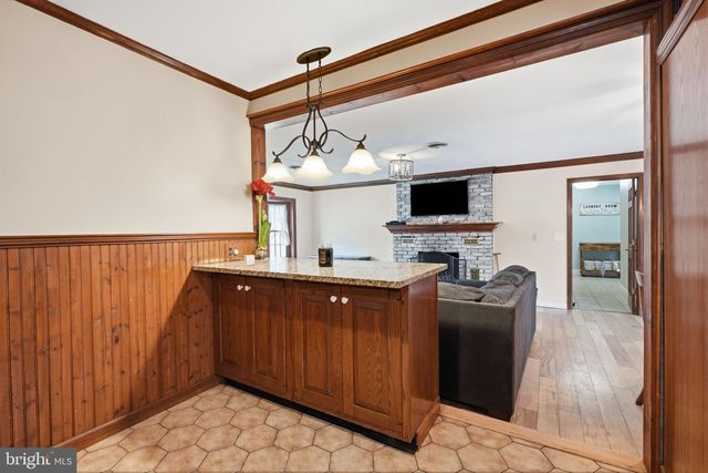 244 FEDERAL CITY RD, Pennington, NJ 08534