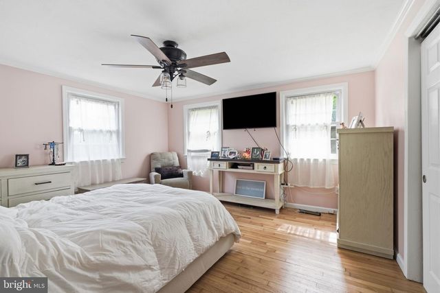 244 FEDERAL CITY RD, Pennington, NJ 08534