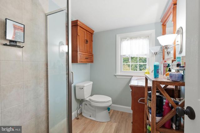 244 FEDERAL CITY RD, Pennington, NJ 08534