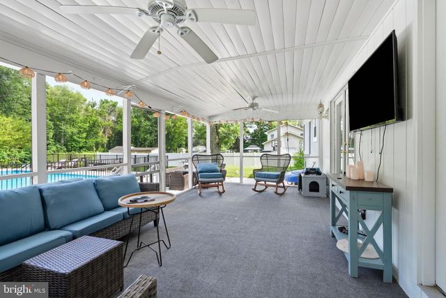 244 FEDERAL CITY RD, Pennington, NJ 08534