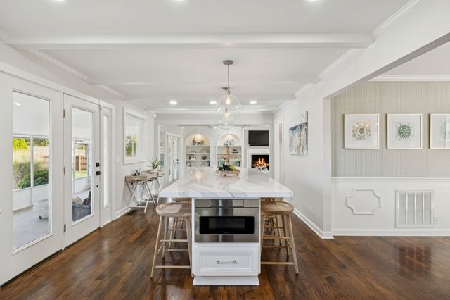 8210 Moores Ln, Brentwood, TN 37027