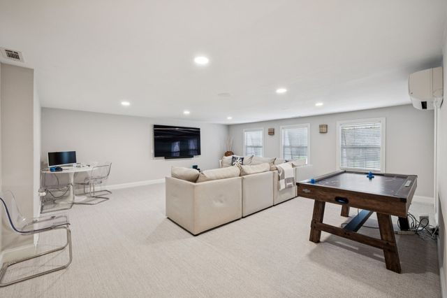 8210 Moores Ln, Brentwood, TN 37027